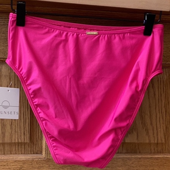 Sunsets high road fuchsia bikini bottom, 🌴NEW🌴. Women’s size large - Picture 5 of 13